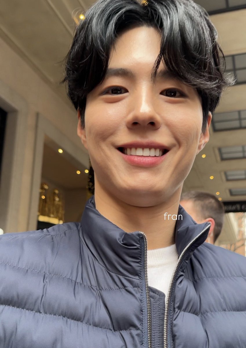 WDYM I WAS THIS CLOSE TO HIM 😭😭😭  #PARKBOGUM #OMEGA
#BOGUMXOMEGA
