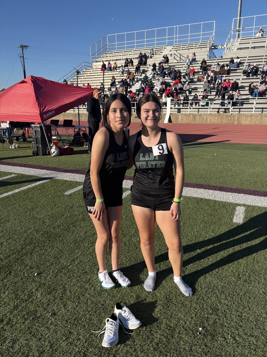 PR party for the distance squad!! <a href="/PoteetTrack/">Mesq Poteet XC/TF</a> 🥳