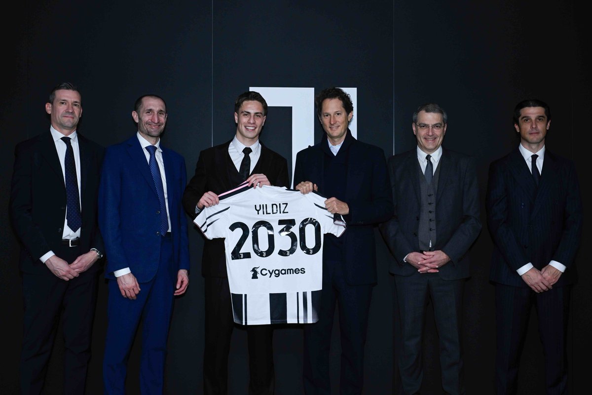 JuventusFC tweet media