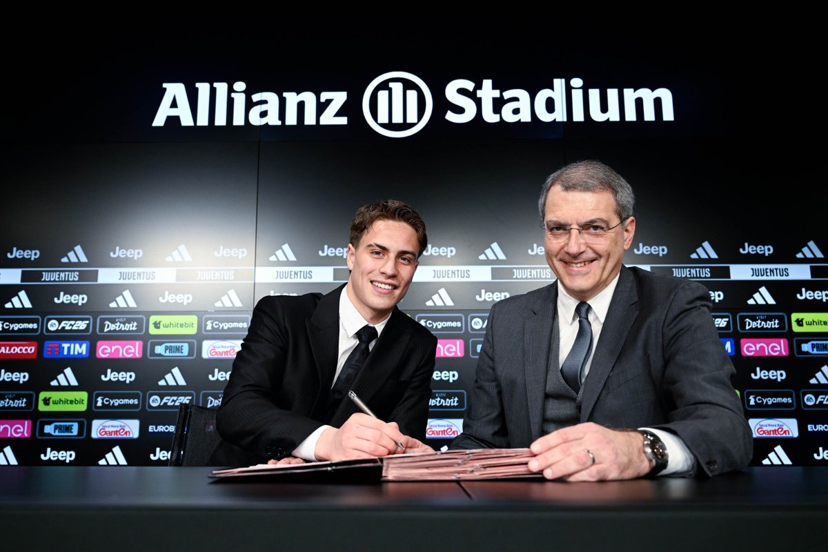 JuventusFC tweet media