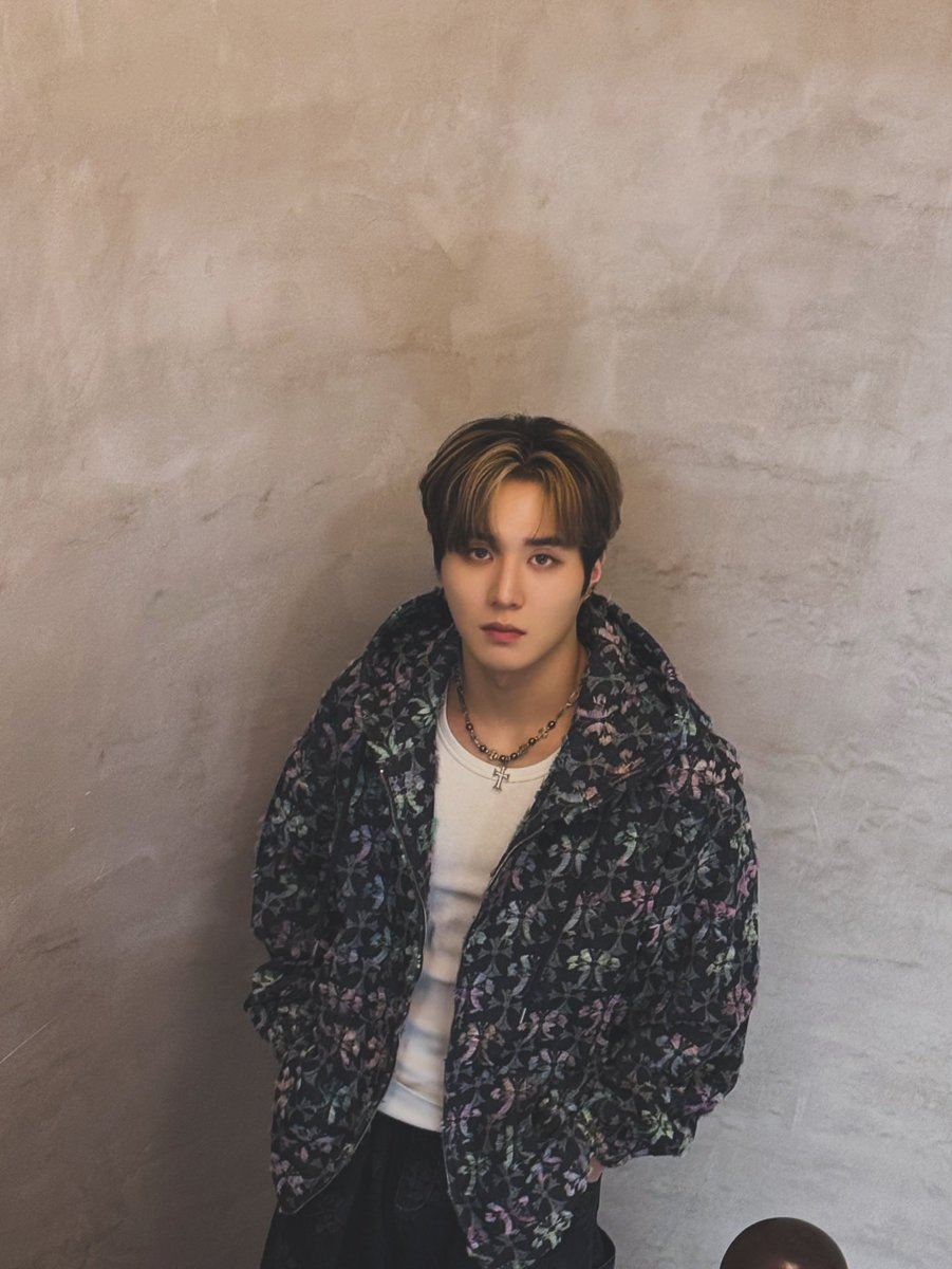 eastshinefr_fan's tweet image. ℹ ♡ [#IEL] 

Deuxième fan-con 🖤 

instagram.com/p/DUbB1YYko0g/…

#EASTSHINE #이스트샤인 #EASTSHINE_FR
#イーストシャイン #อีสไชน์