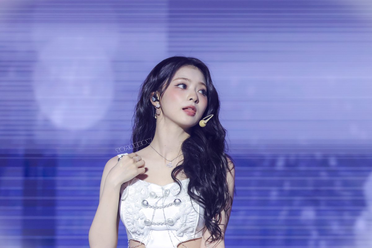 fromisTomorrow's tweet image. 260130 NOW TOMORROW ENCORE 이나경
#프로미스나인 #fromis_9
#이나경 #LEENAGYUNG #NYGYUNG