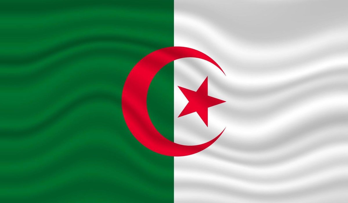 AHMED_AS_AS's tweet photo. #الجزائر تعلن بدء إجراءات إنهاء اتفاق النقل الجوي مع دولة #الإمارات، الموقع في أبوظبي عام 2013 والمصادق عليه بمرسوم رئاسي نهاية 2014.
القرار يأتي استنادًا إلى المادة 22 من الاتفاق، مع إشعار الجانب الإماراتي رسميًا عبر القنوات الدبلوماسية، وإبلاغ منظمة الطيران المدني الدولي (إيكاو) لاستكمال المسار القانوني.
