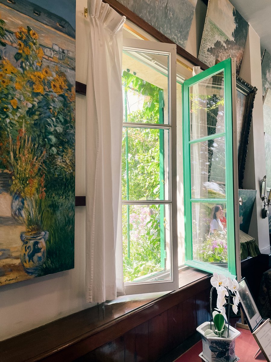 Alyssa 🌻 tweet media