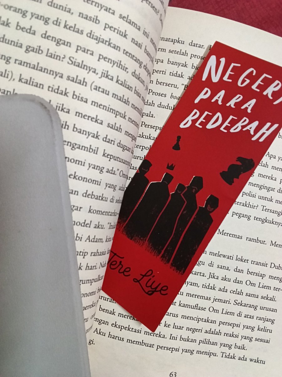 caaramelcat's tweet image. yeyeyyy saatnya kembali baca bukuuu 👋🏻