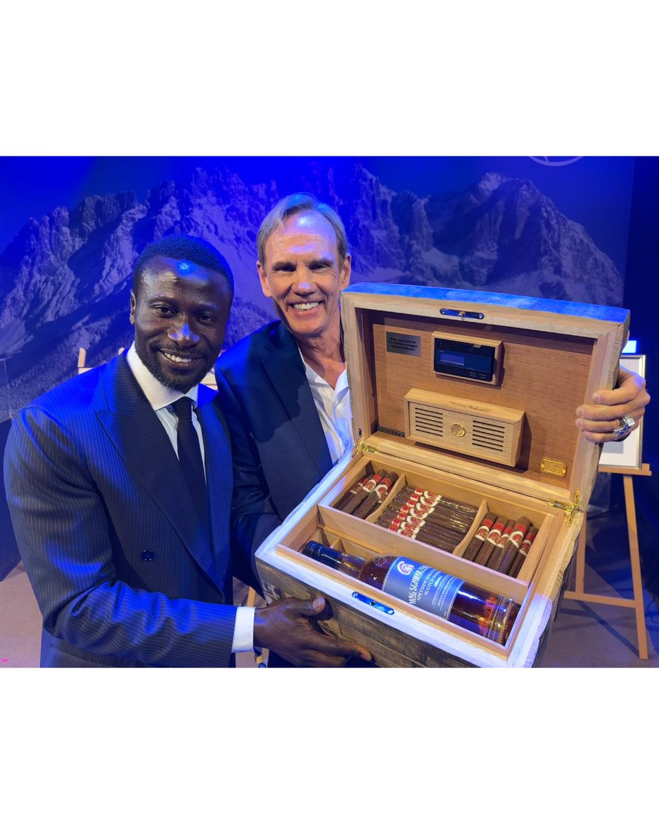 DMCigarworld's tweet photo. The DM MacSchwarzenegger Whisky Stave Humidor auctioned by @simondepury -who names Daniel Marshall as the "Mozart of Humidors" sold for Charity at 18,000 Euro to footballer @sahr_senesie_
brother of @RealMadrid footballer @toniruediger https://t.co/gevkGXitMh