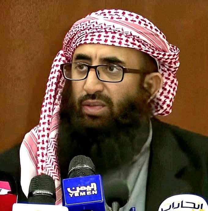 ما لا تعرفه عن وزير الأوقاف اليمني الجديد تركي الوادعي؟ أخرجه الحوثي من دماج وعاد قائدا للواء التحرير

برز اسمه في مواجهة الحوثيين خلال حصار #دماج ما بين 2011 و2013، قبل أن يضطر للنزوح من بلدته وقريته بعد قرار مليشيا الحوثي بطرد جميع سكان منطقة دماج الذين قاوموها.لاحقاً عاد إلى