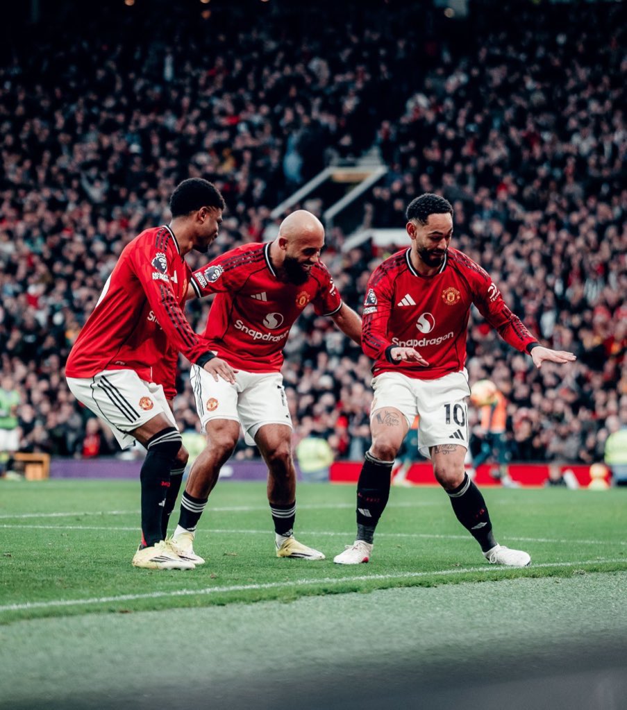 TheWavyRed's tweet image. Me last week.🕺                               Me this week🕺