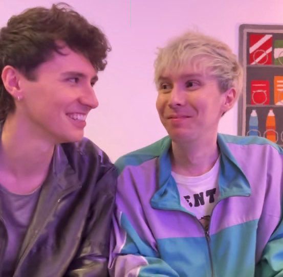 luvdnpz's tweet photo. i was not expecting the sheer amount of yaoi they’d be putting in their tiktoks wtf https://t.co/PMt3NWXcge