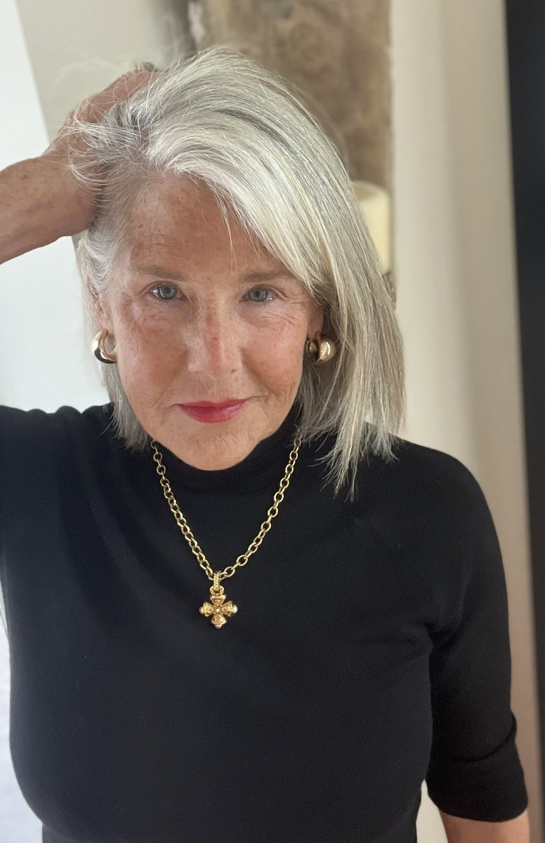 mimikmorgan's tweet image. Here’s the raw truth about doing hard things: they don’t just test you—they remake you from the inside out.

First your spirit breaks open.  
Then your heart learns to bleed and still beat.  
Your body follows, forged in the fire of every exhausted breath.  
And finally, your…