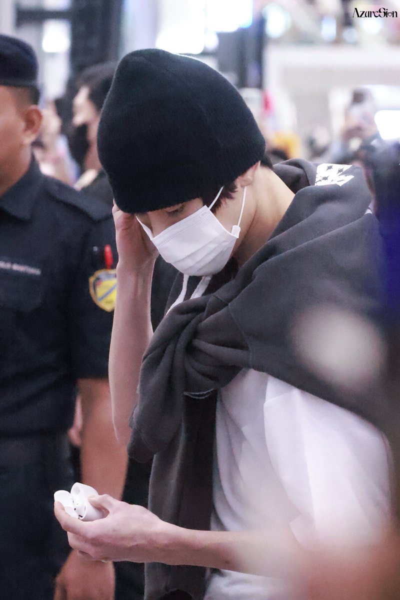 AzureSion tweet media