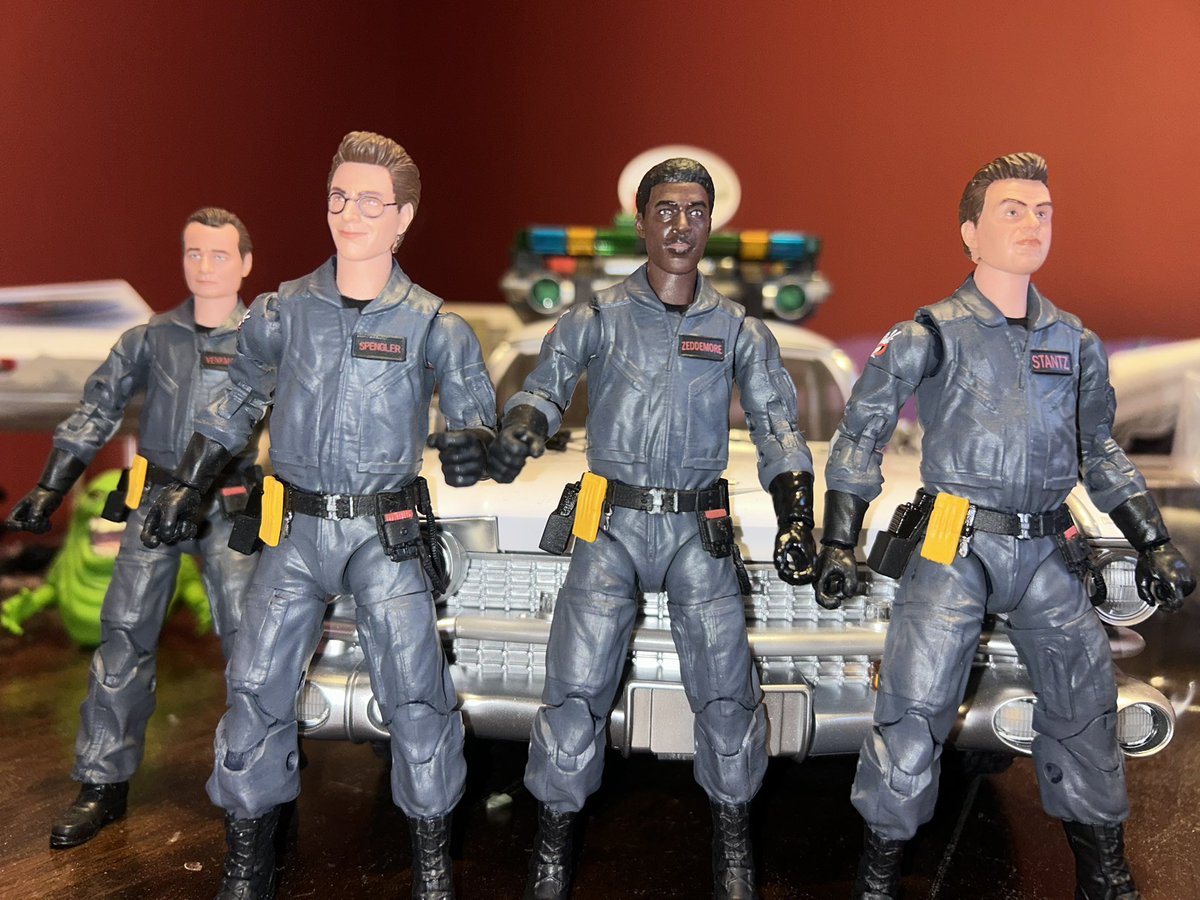 Repainted my We’re Back busters, changed the yellow on the lifeguards, added gloss to the walkie talkies, also added some pigment to Winston’s lips.
#ghostbusters <a href="/GBNewsdotcom/">Ghostbusters News</a> 
Let me know your thoughts on the gloss for the gloves and boots- Winston’s left glove is test piece.