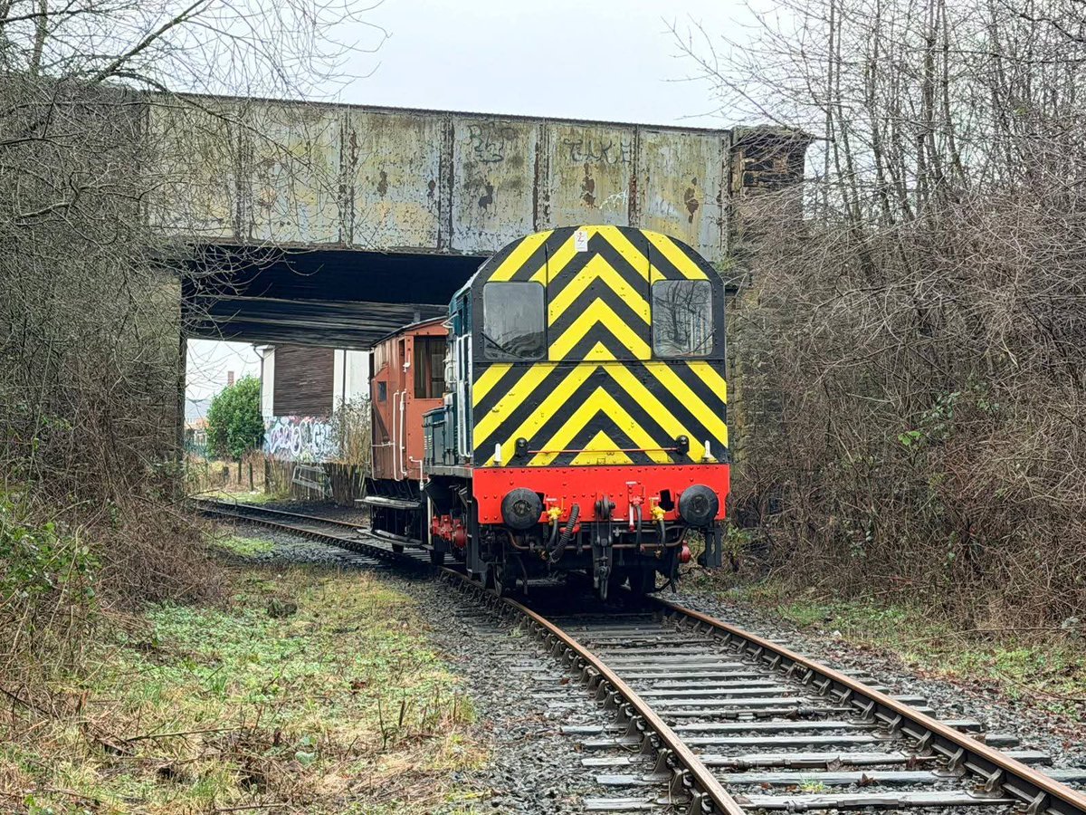 north_steam's tweet photo. Even though we aren't running trains at the moment, the work never stops!

A group of volunteers have been replacing sleepers. This is important work to make sure the track is in gauge ready for the running season

We always need volunteers, to help visit https://t.co/WVdtkJH3A7 https://t.co/9D0S8KPRME