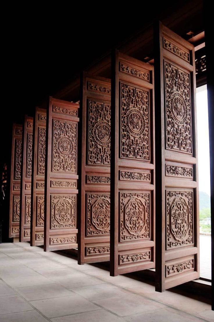 HerodotusWave's tweet image. The intricate wooden doors of the Tam Chuc Temple in Ha Nam province, Vietnam.