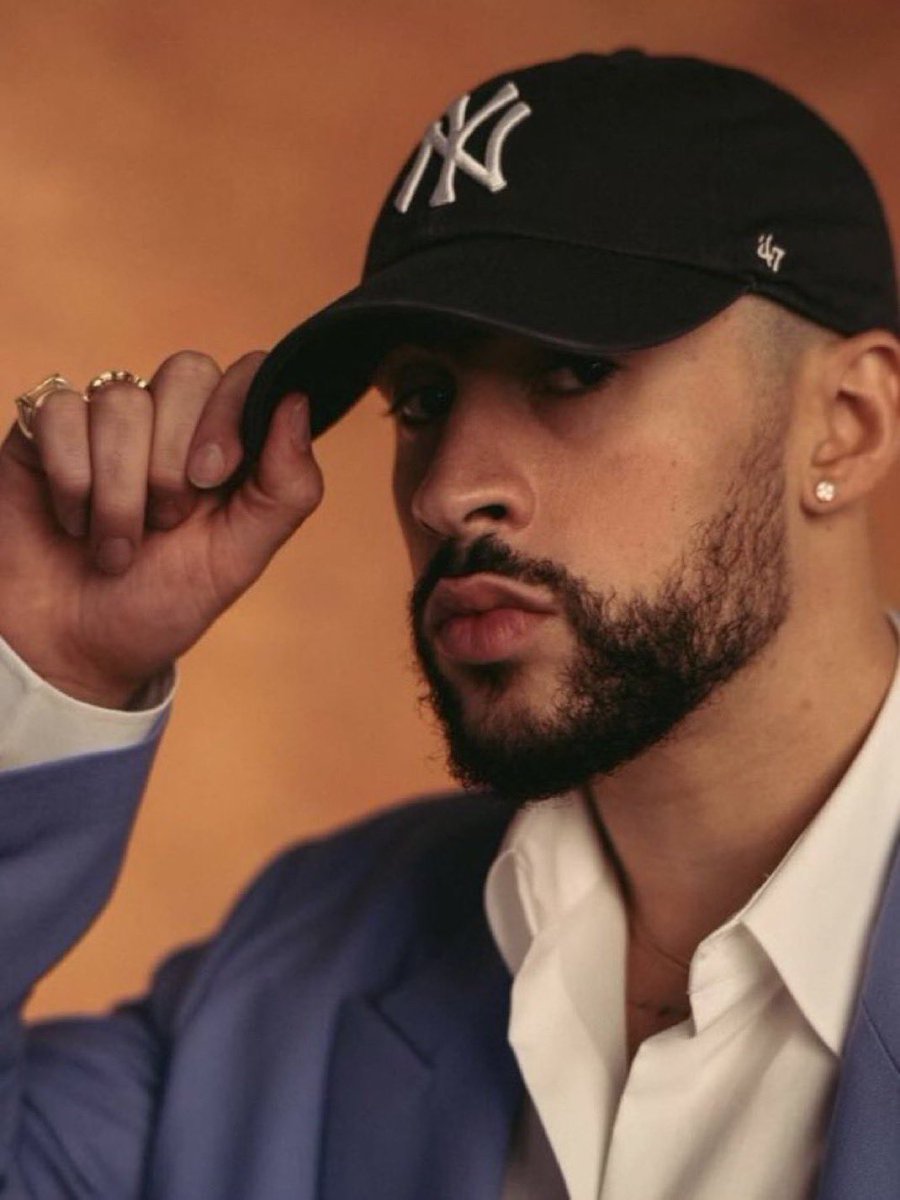 TheOnlyEsta's tweet image. TOMORROW‼️

Drop a 💙 if you support Bad Bunny against TrXmp