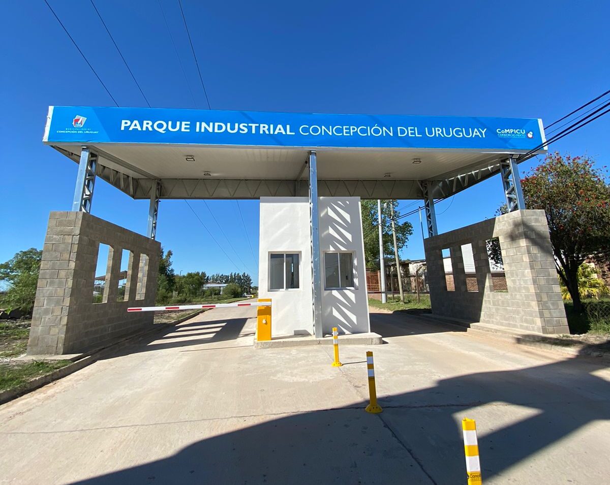 Ampliaron el sistema de cámaras en el Parque Industrial de Concepción del Uruguay 
El Parque Industrial de Concepción del ... cadenaavicola.com/ampliaron-el-s…