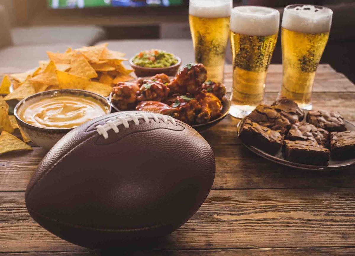 MissCookbook's tweet photo. Just in time for the Super bowl! Snacks, Appetizers, and Beverages...
https://t.co/hDl3pAnwqK

#ComfortFood #Foodie #Recipes #EasyRecipes #QuickMeals #FoodGloriousFood #DinnerIdeas #Cookbooks #HomemadeFood #RecipeOfTheDay #Food #Foodporn #Yummy #Cooking #HomeCooking #Snacks https://t.co/P9SFuhxjP0