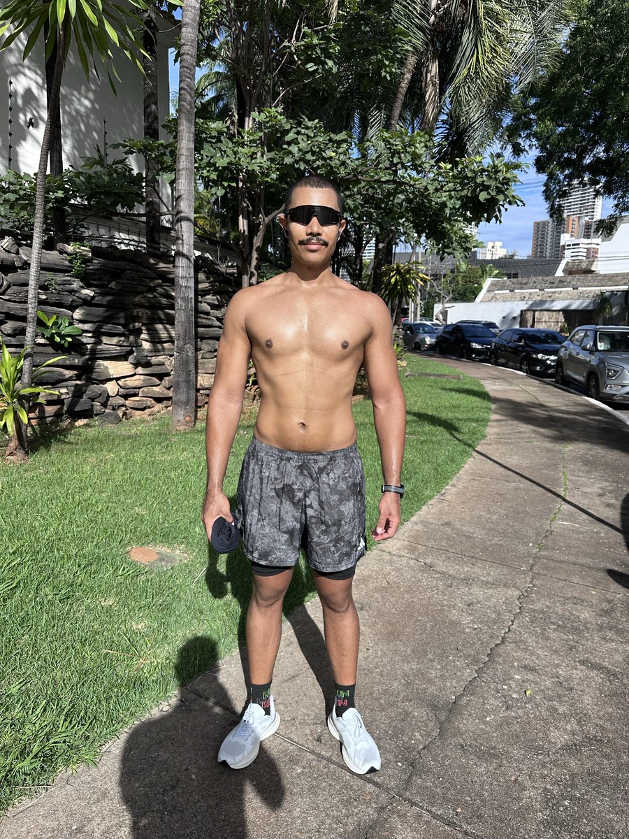 Natisguimaraes's tweet photo. Vai ter corpo real no carnaval sim! https://t.co/Ei0r351zcI