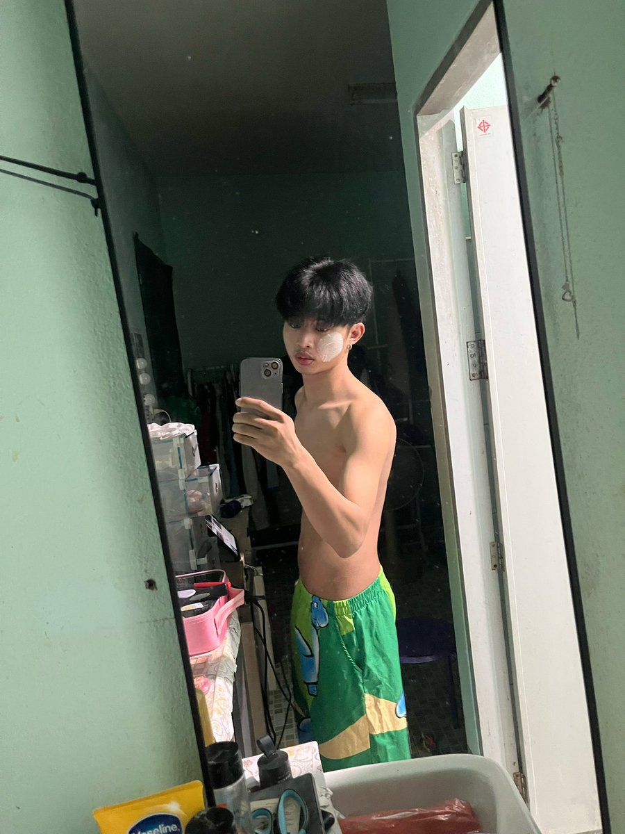 นายW ||| tweet media
