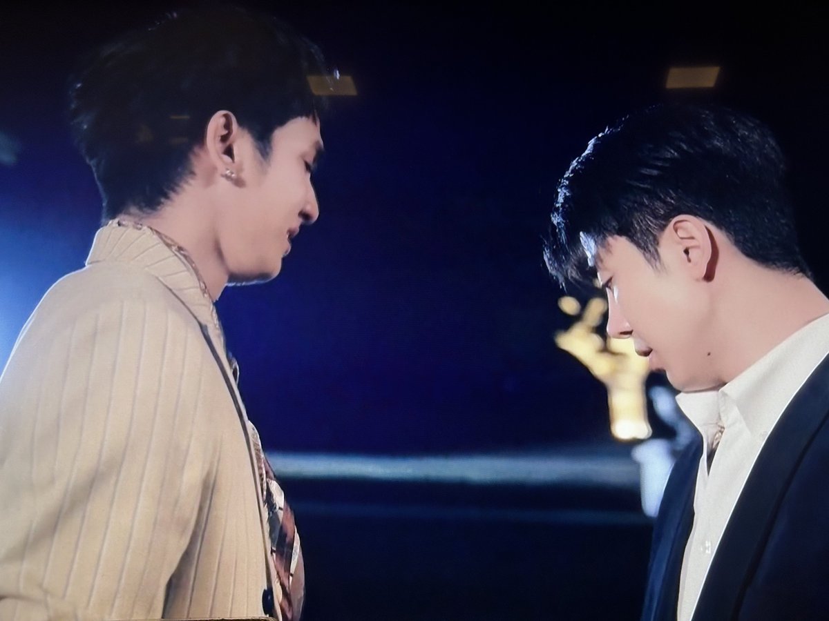 Parevespa's tweet photo. จริงหรือฝัน เรื่องจริงหรือฝันนนนนน ตอบนุที😩

RELOVED THE SERIES FINAL EP

#RELOVEDFinalEP https://t.co/RLifLv9kMl