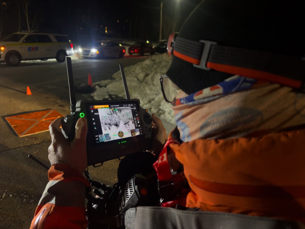 HfxMda's tweet photo. (HSAR) HSAR members responded to assist a person who became disoriented in the Spider Lake / Waverley Road area

** Release

https://t.co/Or0QUICCIX https://t.co/Y60qx2pWDD