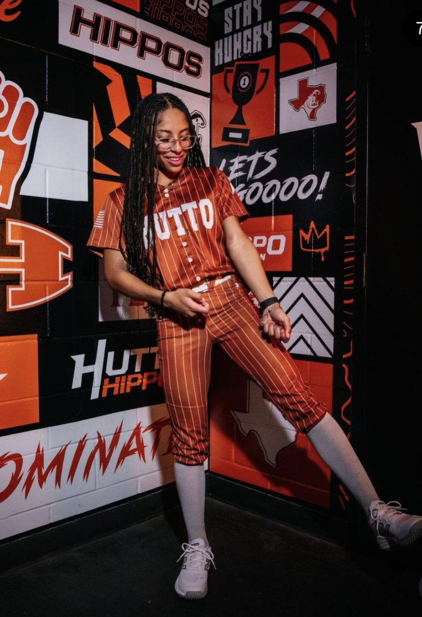 KaelynPrice2028's tweet photo. No preseason= double the work. #Stayingready🏀..🥎..🏃🏾♀️
@Hutto_Softball @Coach_MMullins @hippoathletics @CoachWCompton @var_austin @ExtraInningSB @SBRRetweets @_coachjsoriano @16UAcademy https://t.co/AeW34qy3PS