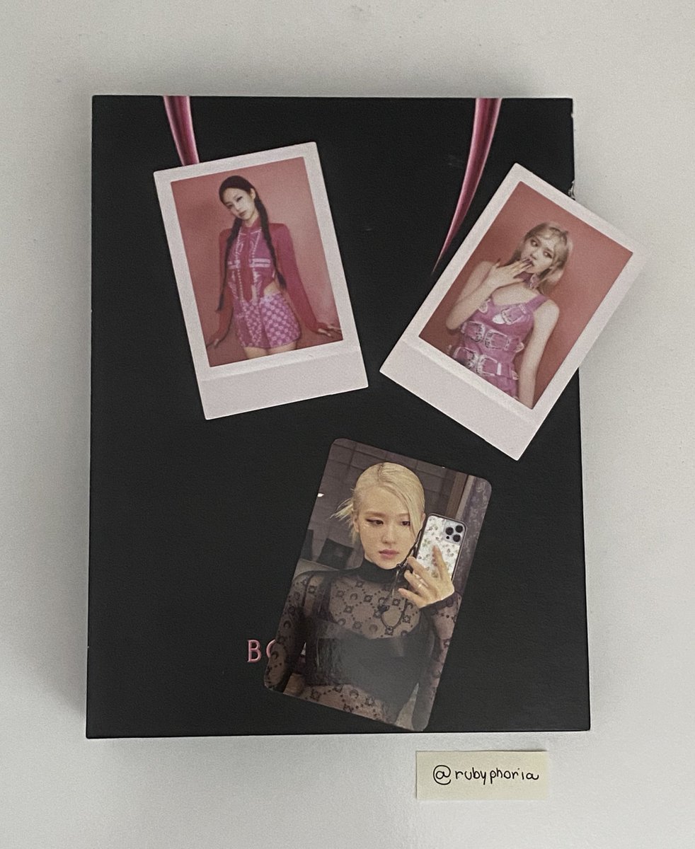 VENDO VENDA

BORN PINK ÁLBUM (PINK VERSION) 
R$ 200 + frete

Contém algumas avarias na capa, vídeos e fotos no privado.

blackpink jennie jisoo lisa rose