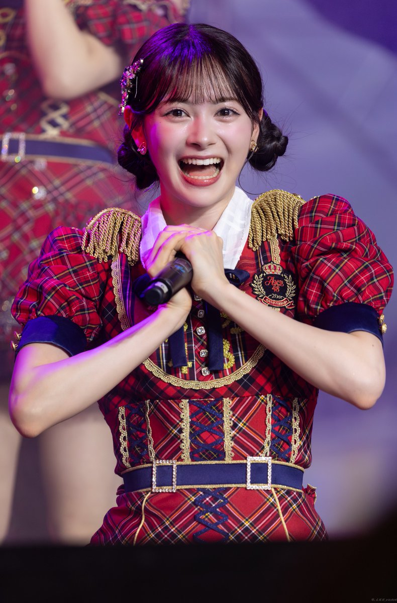 she was so happy to look gorgeous