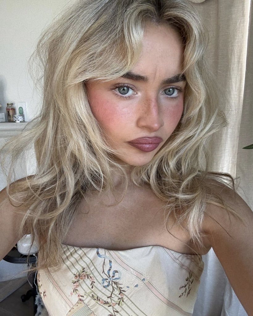 Sabrina Carpenter on Spotify tweet media