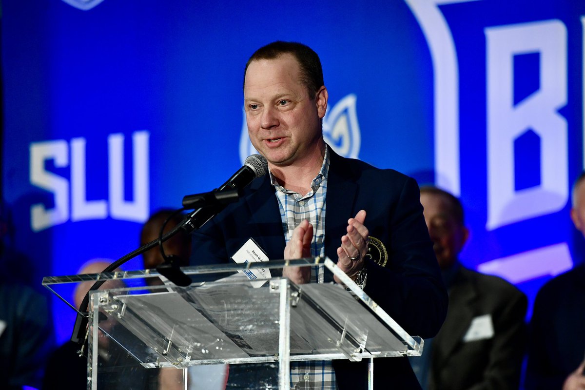 SLUMensSoccer's tweet image. A fantastic evening honoring Billiken greatness and legacy.

Congratulations to the 1997 Men’s Soccer Team, Anthony Manning and all other inductees on their well-deserved induction into the Billiken Hall of Fame.

#BeBold #BeBlue 🔵