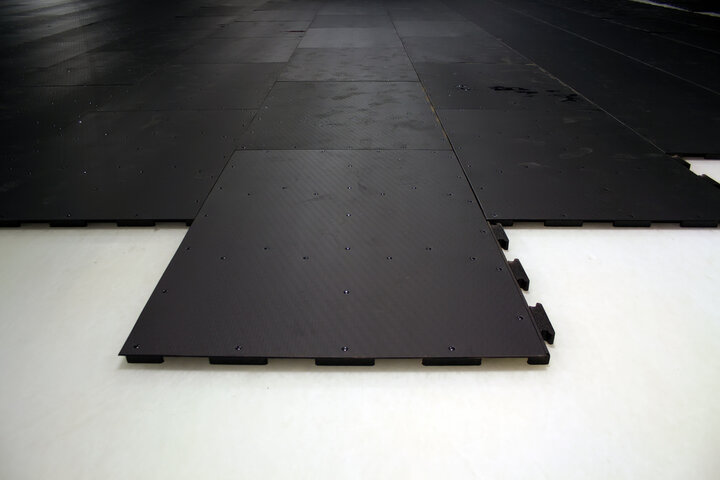 IndigoFlooring's tweet image. Got kids or pets and looking for hallway flooring ideas? Rubber flooring offers comfort, style, AND sound insulation. Your hallway will never be the same!  See our guide here💥 #RubberFlooring #FamilyHome #DurableFlooring bit.ly/4f0sGmm