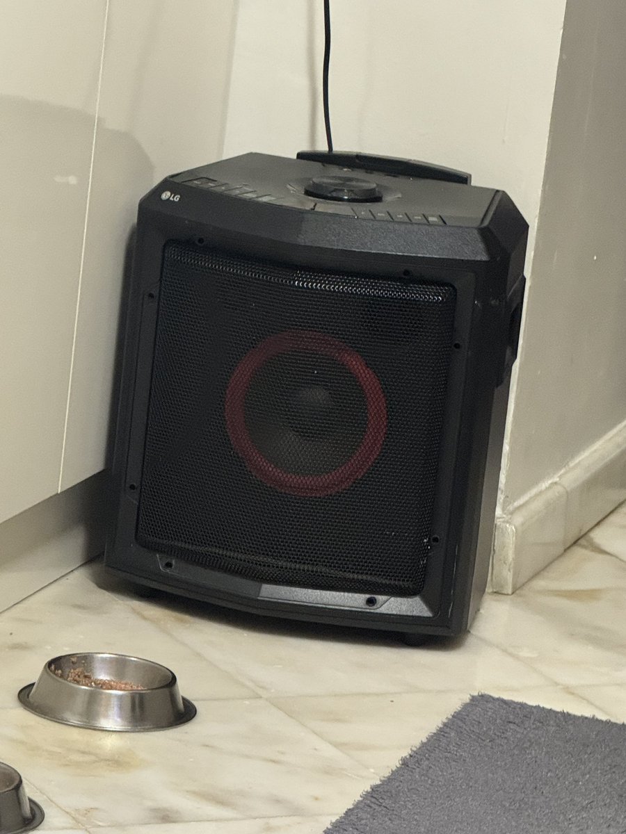 annem reels kaydırırken bizi daha çok rahatsız edebilmek için artık bunu kullanıyor