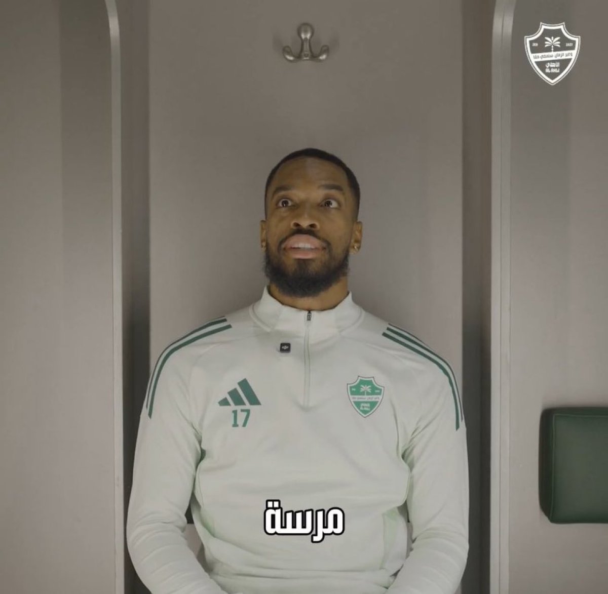 🚨🚨🚨🚨— أول أكلة سعودية أكلتها؟

🗣️ آيفان توني:

المرسة هي الأفضل أنها أكلتي المفضلة 💚🐐