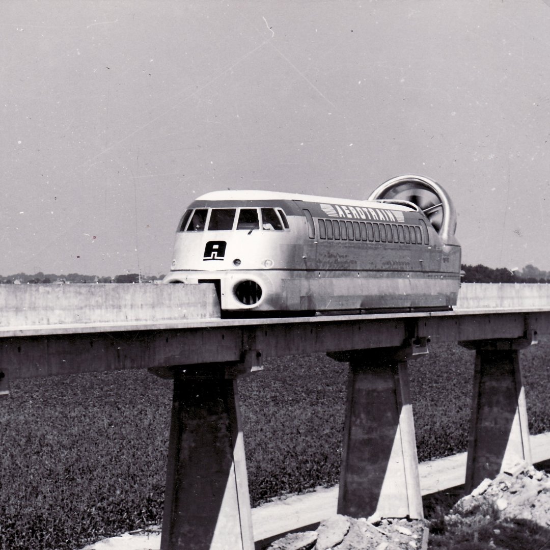 TTShields's tweet photo. Standing above fields between the outskirts of Paris and Orleans, the flawed remains of high speed inter-city ambition..! 
#1960s #Aerotrain #Chevilly https://t.co/FCMsT1P8gT