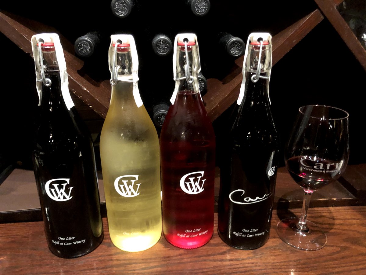 Game day. Big screen. Wine please 🏈🍷

What's your play?

✨ Chardonnay - crisp &amp; clean
🌸 Grenache Rosé - light &amp; refreshing
🔥 El Guapo - bold Grenache/Syrah
🥀 Il Padrino - Sangiovese/Merlot/Cab Sauv

#gameday #winegrowler #carrwinery