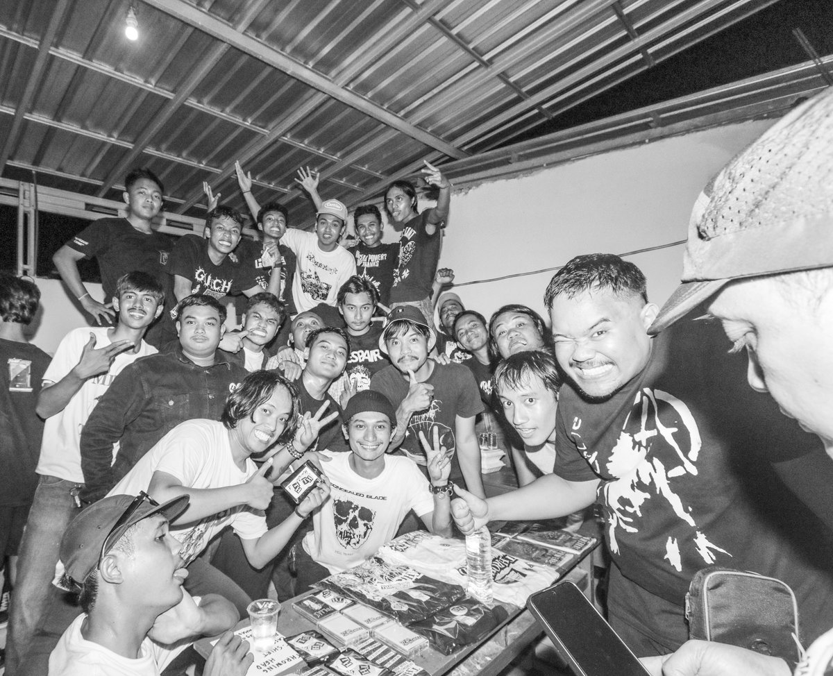 unleashthebastard tweet media