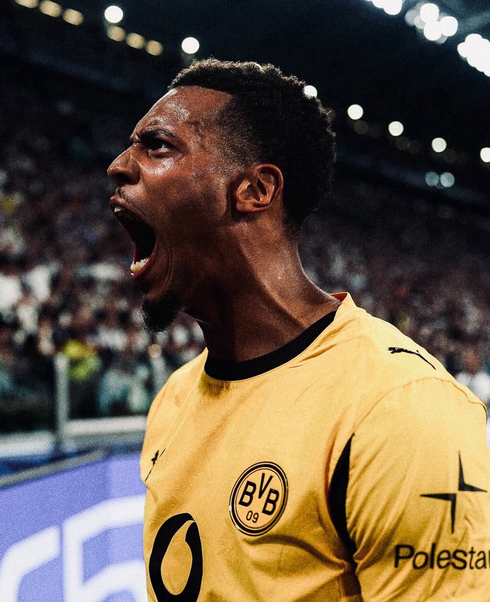 Nmecha ist mit Abstand der beste Mittelfeldspieler der Liga
Er wird bewusst kleingehalten, weil es in unserer Gesellschaft leider nicht mehr akzeptiert ist, gläubiger Christ zu sein. Was Nmecha mit/gegen den Ball zeigt, seine Übersicht &amp; Kreativität ist unique in der Liga
#WOBBVB