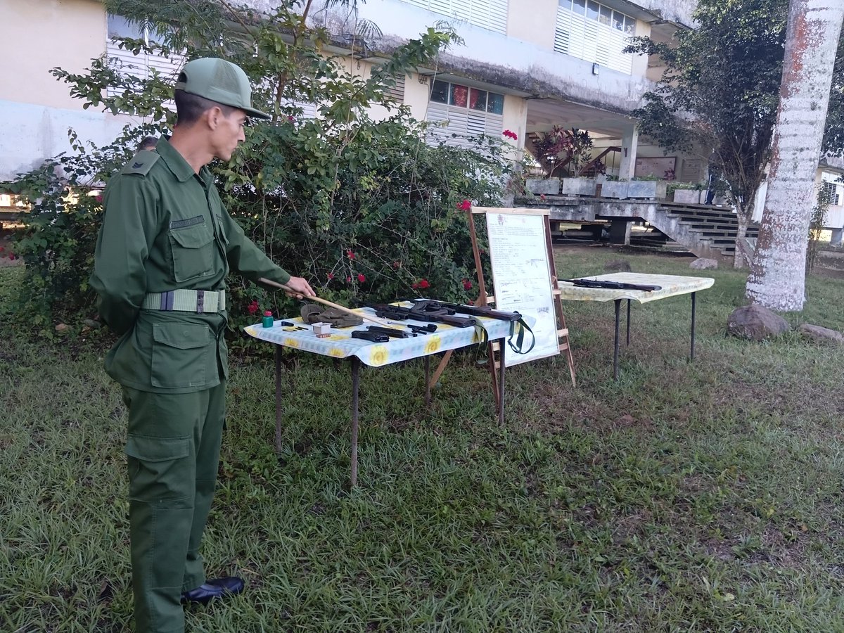 La zona de defensa de Neiva en #Cabaiguán #SanctiSpíritusEnMarcha se prepara para la defensa de la patria. #CubaVencerá #CubaEstáFirme <a href="/Yuleisy28822351/">Yuleisy Cancio</a> <a href="/LaritzaCon11073/">Laritza Concepción</a>