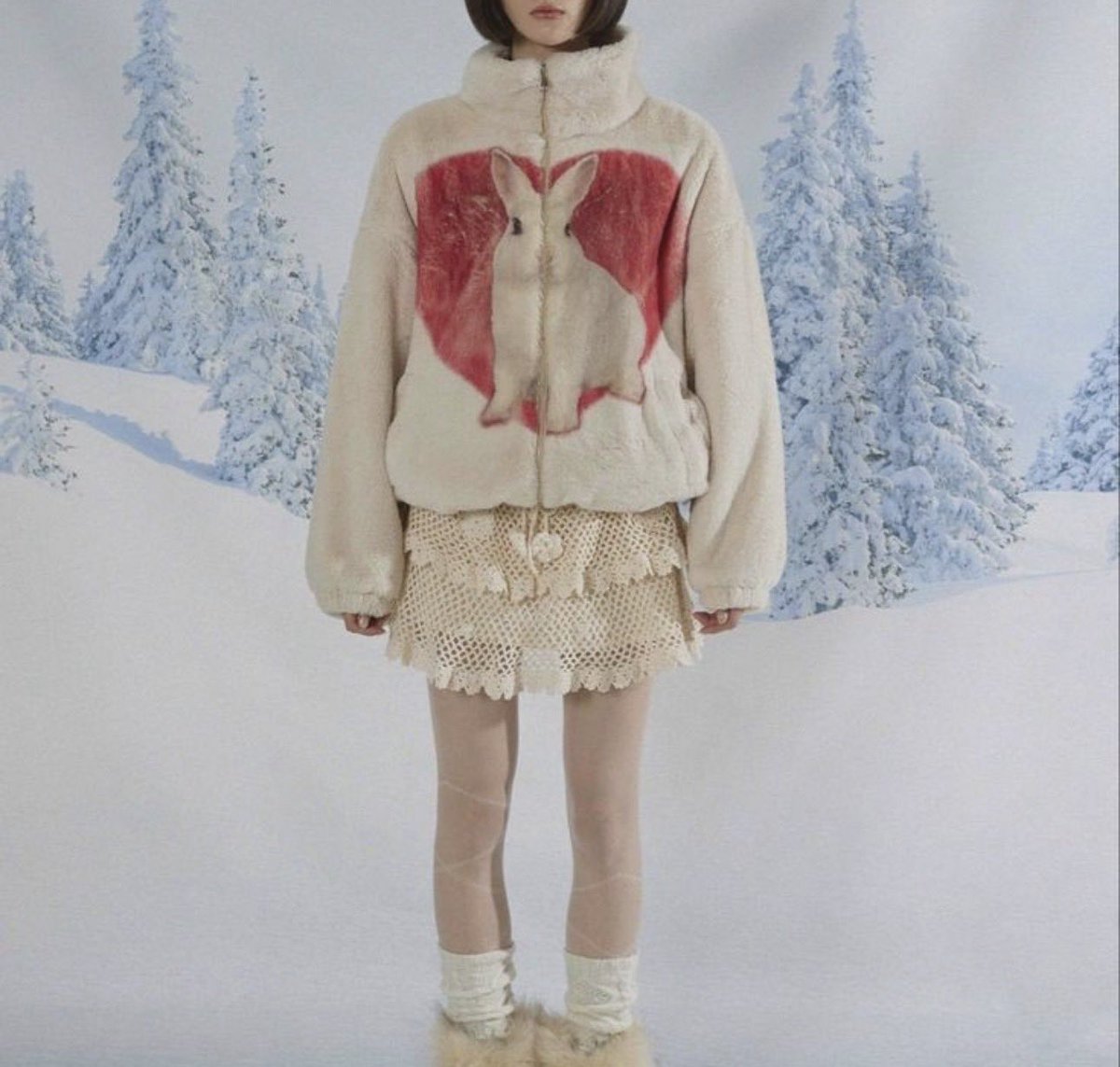 Hellokraze's tweet image. rabbit fur jacket