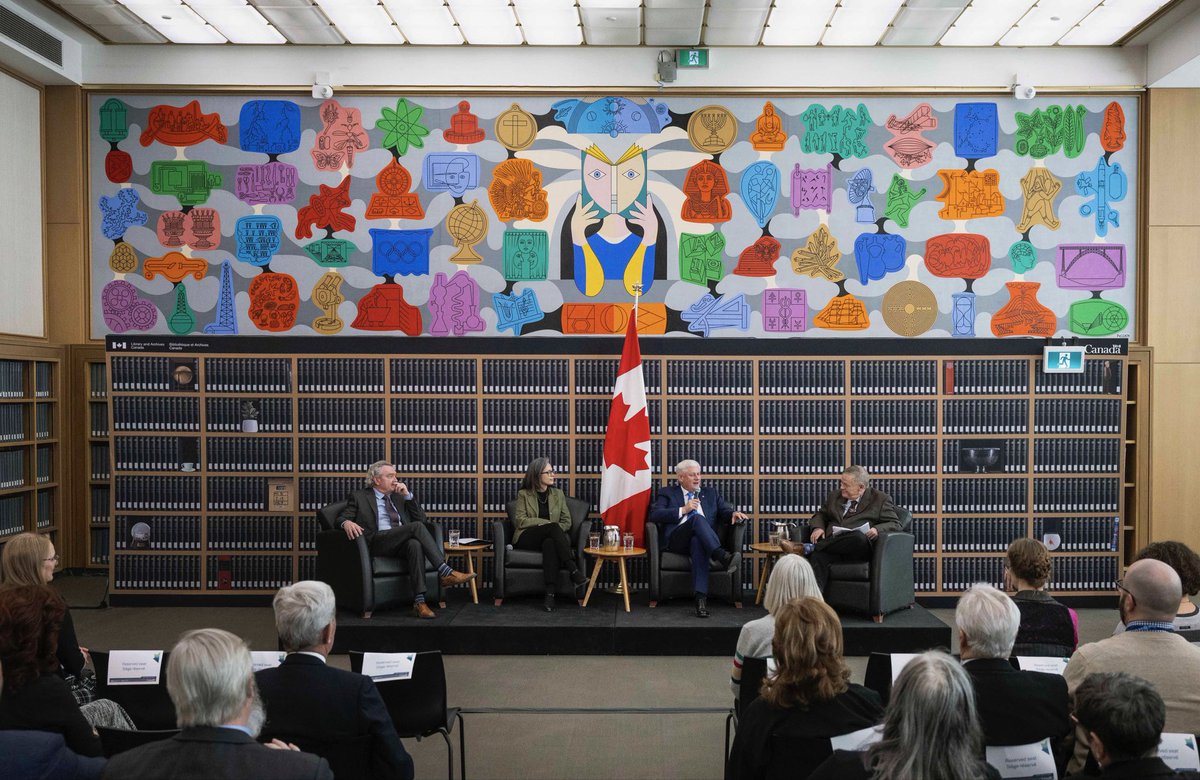 Stephen Harper tweet media