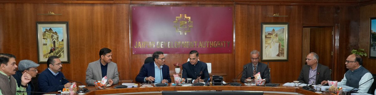 svoruganti1466's tweet photo. At @jdajaipur with Shri Debashish Prusty ji and Shri Sidharth Mahajan ji for review of Budget Announcements of Urban Development and Housing Dept

7 Feb 2026

@BhajanlalBjp 
@RajGovOfficial 
@DIPRRajasthan 
@RajCMO 
@PIBJaipur https://t.co/3COiqWRVIK
