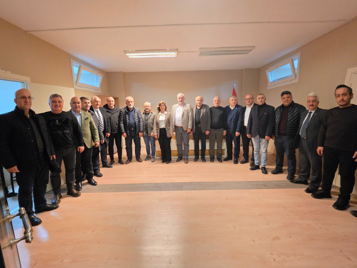 Mimarhasankeles's tweet image. Çekmeköy’ün geleceğini ortak akılla inşa ediyoruz! 📍
İlçe Baş.  düzenlenen kahvaltılı istişare programında, kıymetli mahalle muhtarlarımızı ve yerel basın mensuplarımızı ağırladık.
Çekmeköy için her zaman sahadayız.
#Çekmeköy #DEVAPartisi #İstişare #YerelBasın #Muhtarlar