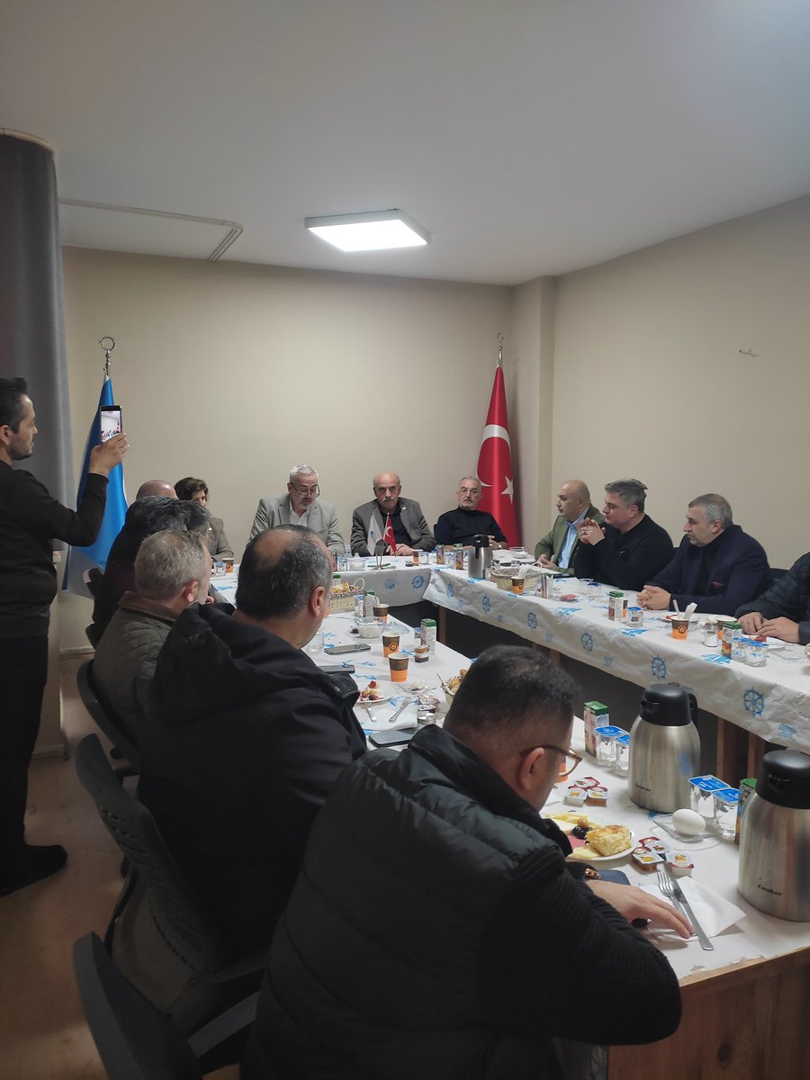 Mimarhasankeles's tweet image. Çekmeköy’ün geleceğini ortak akılla inşa ediyoruz! 📍
İlçe Baş.  düzenlenen kahvaltılı istişare programında, kıymetli mahalle muhtarlarımızı ve yerel basın mensuplarımızı ağırladık.
Çekmeköy için her zaman sahadayız.
#Çekmeköy #DEVAPartisi #İstişare #YerelBasın #Muhtarlar