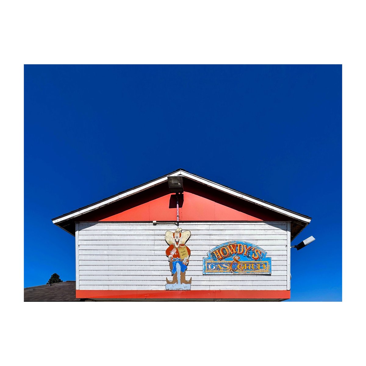 Motorcycle road trip, iPhone photo squares. For some reason, I love shooting details to document my travels. Here’s some images as I headed up through the back roads of Idaho, to meet the gang for our BLACKRAPID MotoRide 2025.

#BlackRapidMotoRide2025