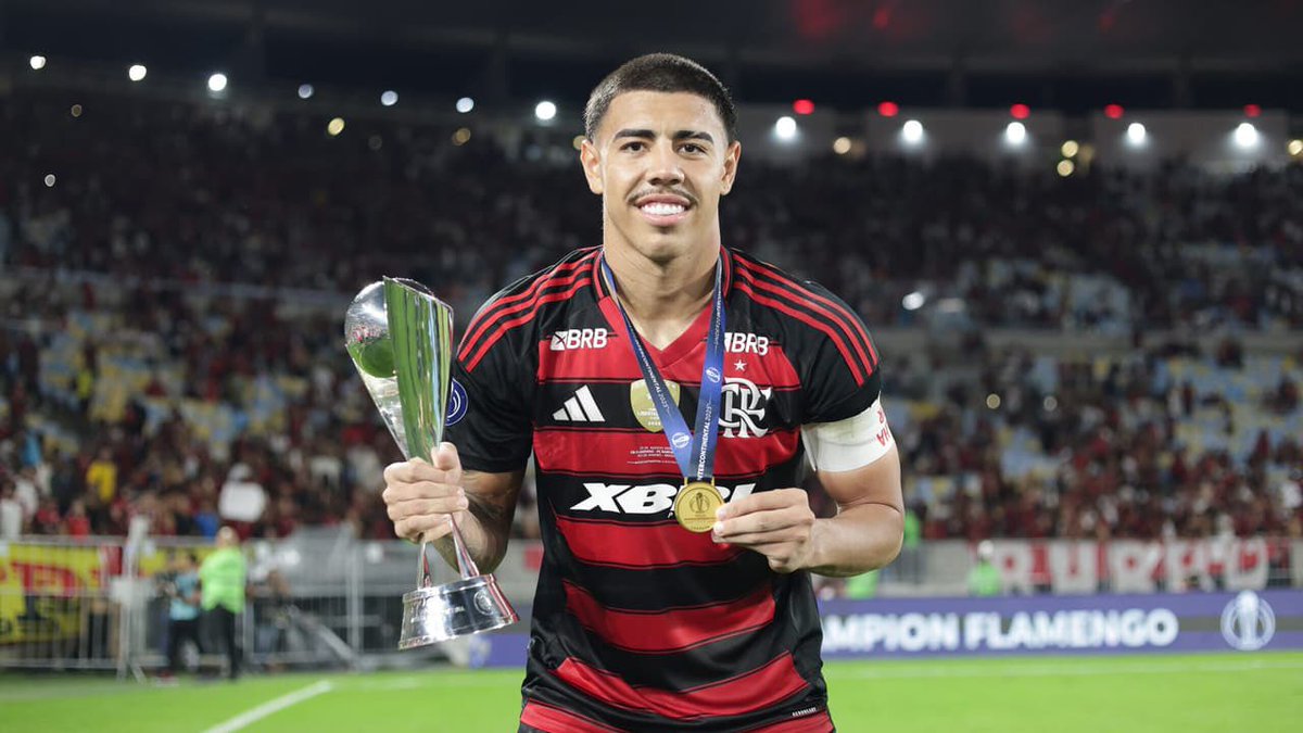 Flamengo's tweet image. O Clube de Regatas do Flamengo comunica que foi finalizada a negociação pela transferência do zagueiro Iago para o Orlando City, dos Estados Unidos.

#Obrigado e o Flamengo deseja sucesso nos próximos desafios de sua carreira!