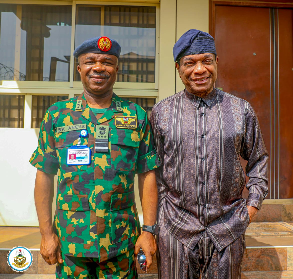NigAirForce's tweet photo. CAS PAYS TRIBUTE TO AIR CHIEF MARSHAL PAUL DIKE DURING OPERATIONAL VISIT TO LAGOS

The Chief of the Air Staff (CAS), Air Marshal Sunday Kelvin Aneke, paid a warm courtesy visit to Air Chief Marshal Paul Dike, a former Chief of the Air Staff and later Chief of Defence Staff, during his operational visit to Lagos, in a moment that blended professional respect with personal gratitude. The interaction reflected the Nigerian Air Force’s deep culture of honouring those who laid the foundations of today’s progress, as the CAS acknowledged the sacrifices, leadership, and mentorship of past chiefs who continue to inspire serving personnel. Describing the visit as both reflective and motivating, Air Marshal Aneke noted that engaging elder statesmen of the Service provides not only strategic insight, but also a reminder that airpower is sustained by generations of commitment, shared values, and enduring pride in uniform.

#NigerianAirForce #LeadershipLegacy #CivilMilitaryTradition #AirPower #NAFHistory