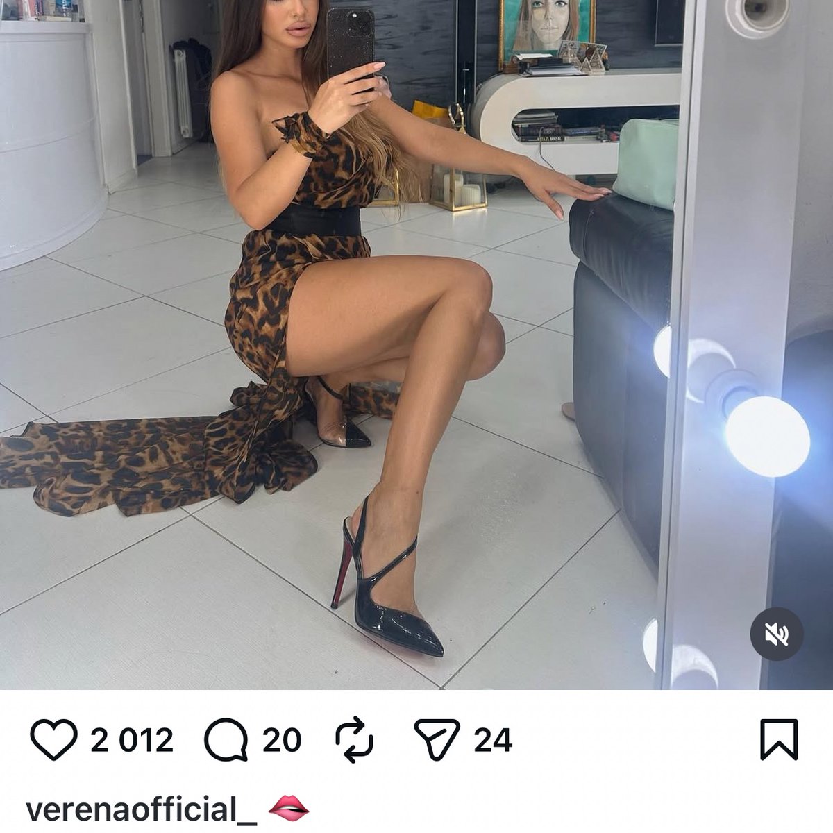 Tviterasica tweet media