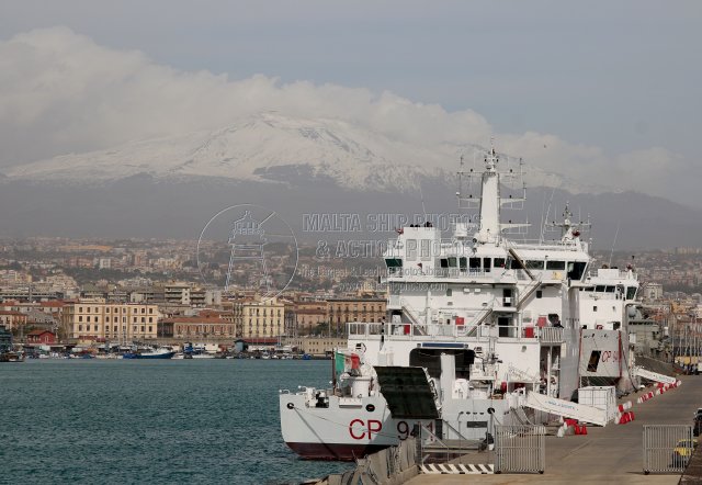 Shipguru's tweet photo. #GuardiaCostiera #dattiloclass #OffshorePatrolVessel #cp940 #LUIGI_DATTILO and #cp941 #UBALDO_DICIOTTI #berthed at #portodicatania , #sicily - 02.03.2018 - https://t.co/nfgboxc3g3 - NO PHOTOS can be used or manipulated without our permission @guardiacostiera @worldshipsoc https://t.co/uuECQMlYzL