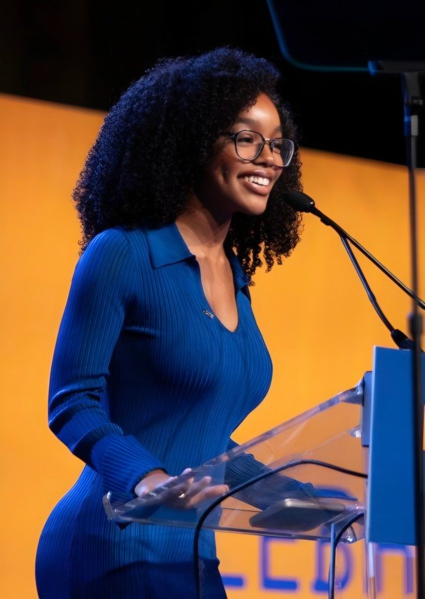 Black History Month can’t end without talking about Marsai Martin. At 14, she became the youngest executive producer in Hollywood history. 🖤