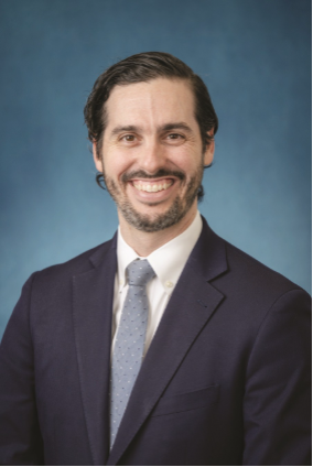 ASCOPost's tweet photo. ⭐🩸 @syed_abutalibmd &amp; @mpianko highlight major advances in T-cell–redirecting therapies for relapsed/refractory #multiplemyeloma from #ASH25: MajesTEC-3, RedirecTT-1, and inMMyCAR 
 
Read their highlights from these featured abstracts ➡️ https://t.co/nXupaR7Bq6 https://t.co/KfqZLJIH2g
